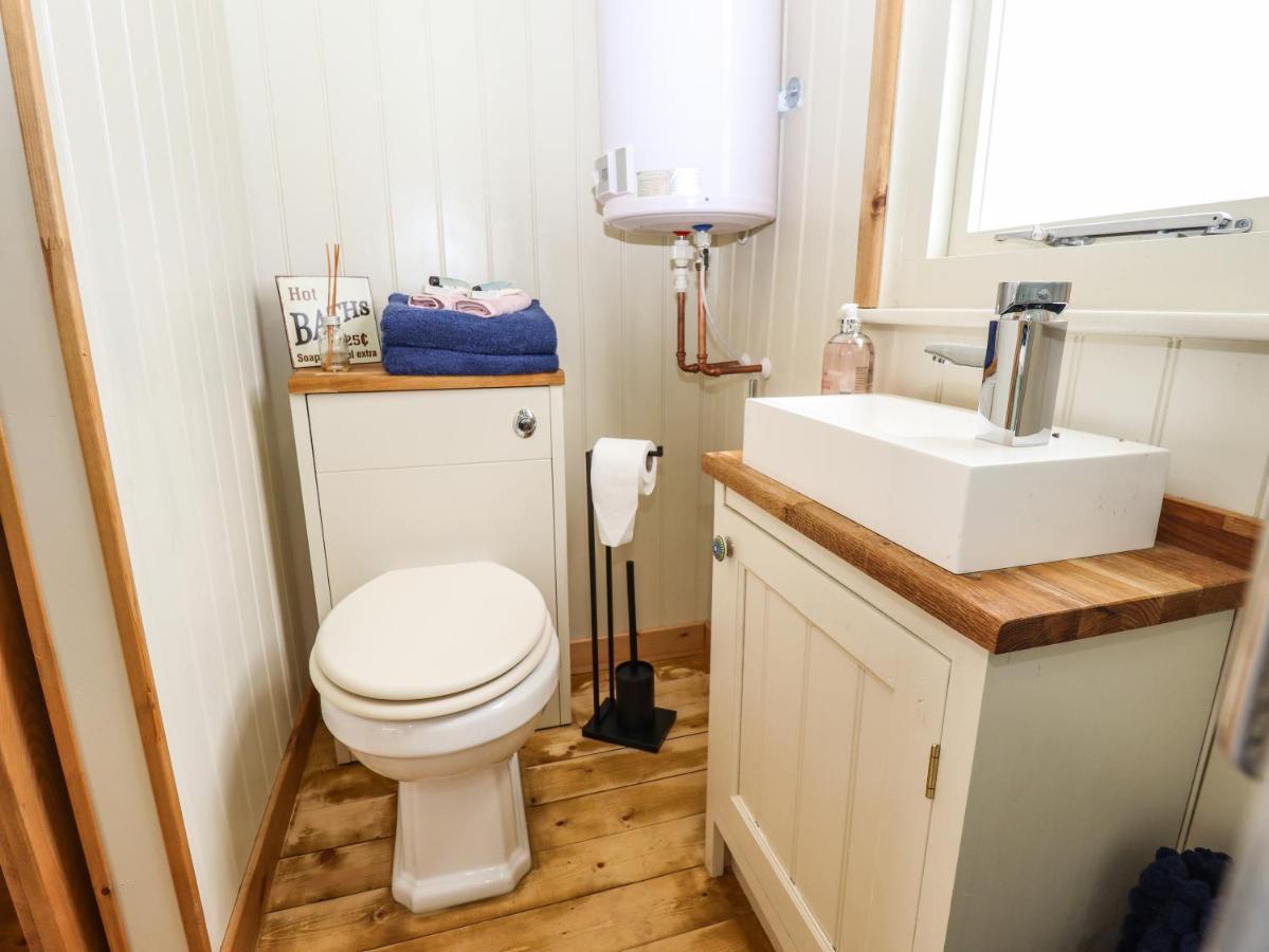 Honeybee Lodge Woodhall Spa Zewnętrze zdjęcie